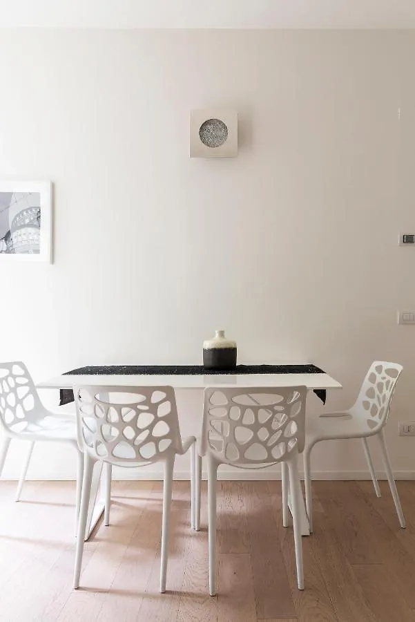 Fifty Eight Suite Milan Center