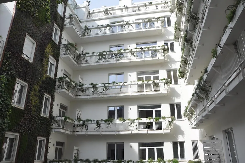 Fifty Eight Suite Milan Center