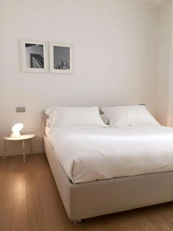 Fifty Eight Suite Milan Center Apartment