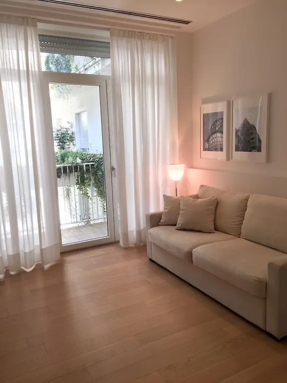 Apartment Fifty Eight Suite Milan Center Italy